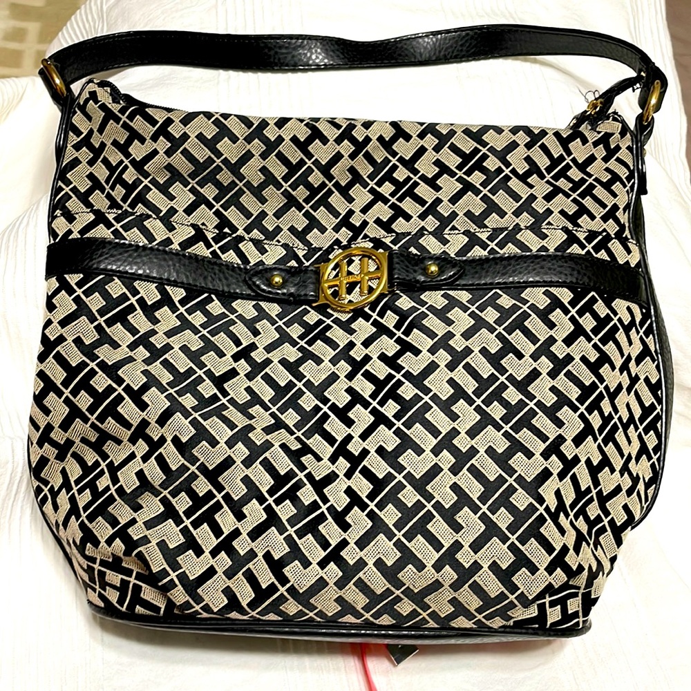 Hilfiger purse